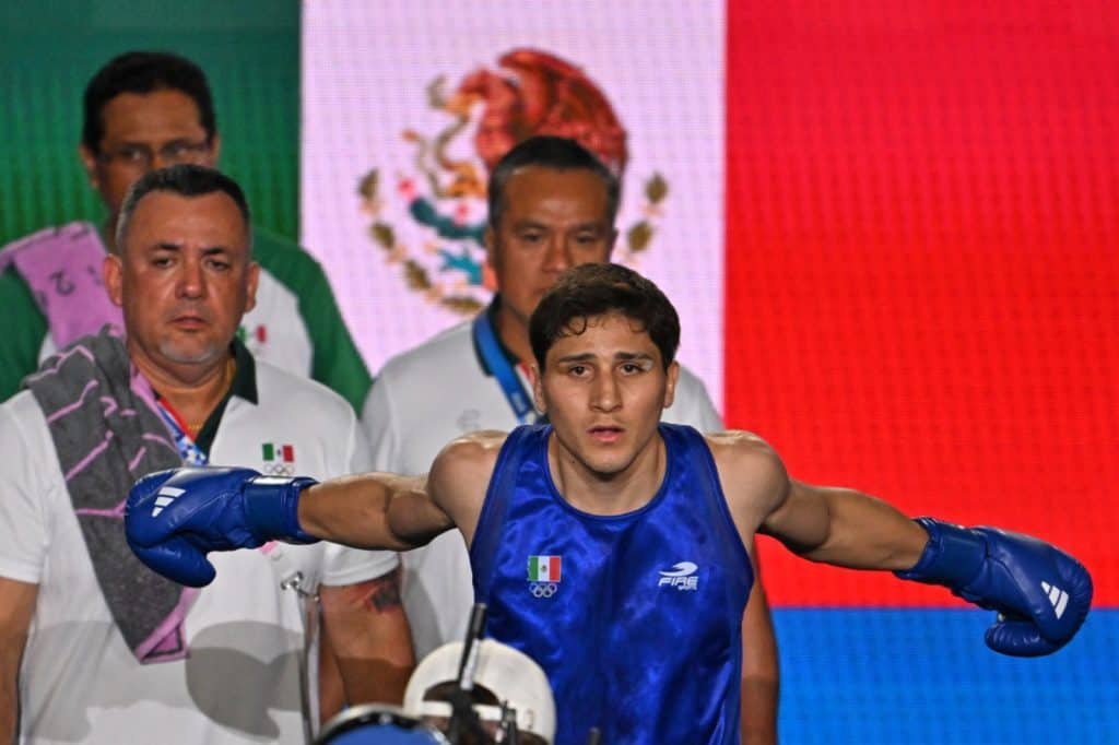 Cerca boxeador mexicano de la medalla de oro