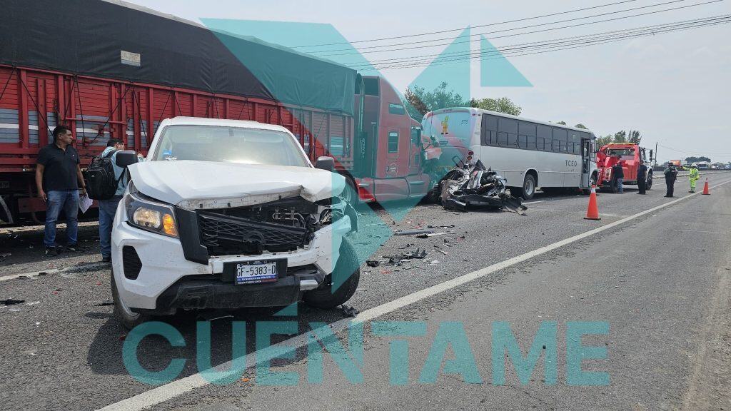 Camión de carga embiste a siete vehículos al intentar frenar en retén