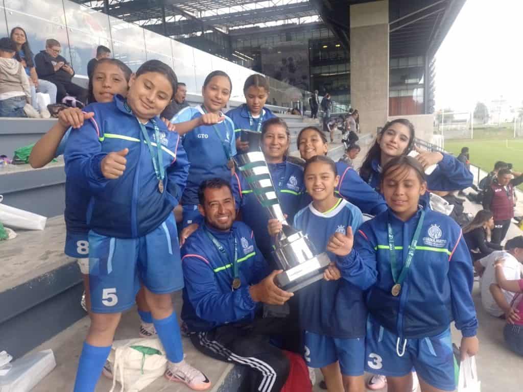 Guanajuato hace historia en el Torneo Nacional de Fútbol Escolar con destacada participación femenil
