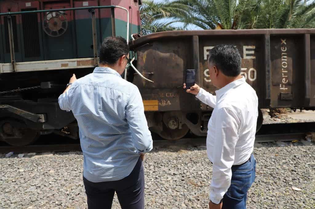 1. Inspección de trenes y maquinaria ferroviaria en sitio industrial en México.