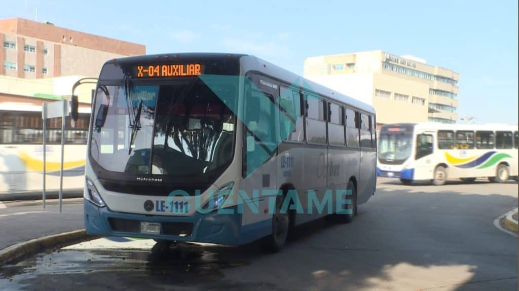 Autobús urbano en la Ciudad de México con ruta X-04 AUXILIAR.