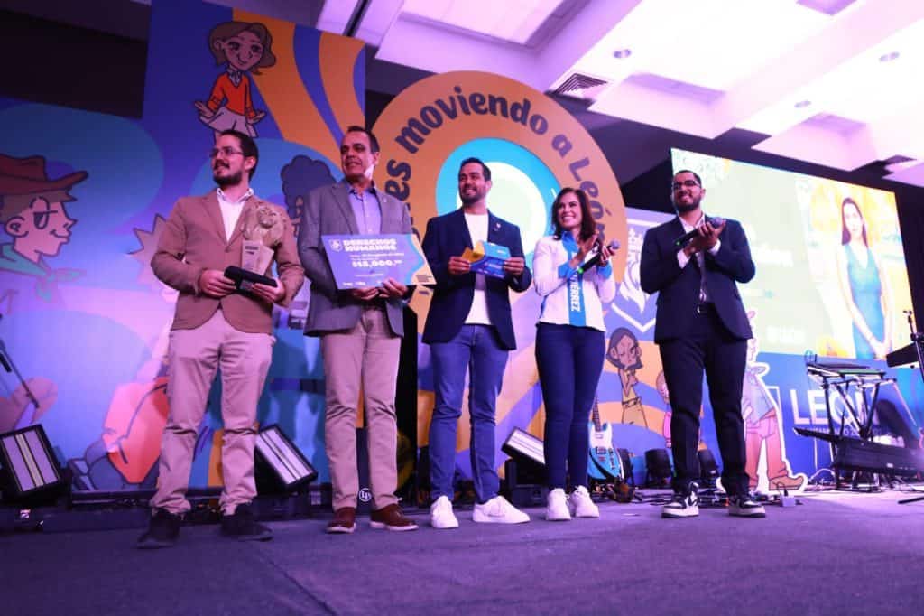 Impulsa la creatividad infantil con cuentos y actividades en Cuéntame, promoviendo el aprendizaje y diversión para niños y familias.