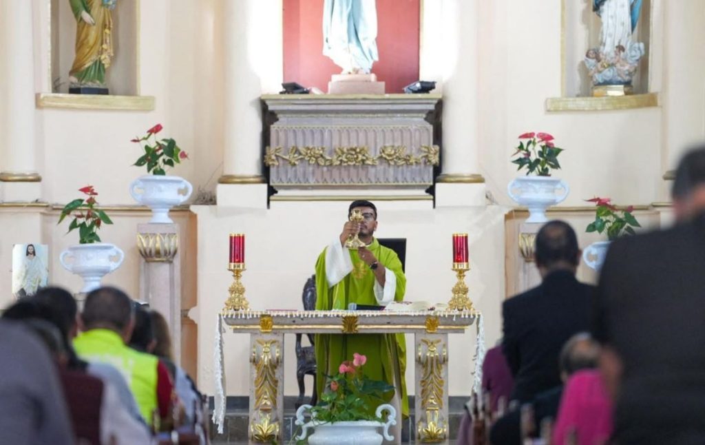 Celaya conmemora 26 años del “Domingo Negro” con misa y rosario