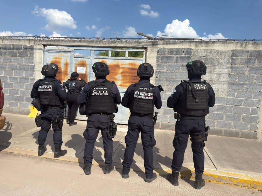 Aseguran bodega con 20 mil litros de hidrocarburo ilícito en Villagrán