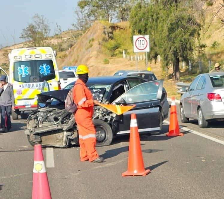Choque múltiple paraliza la carretera Guanajuato–Silao en hora pico