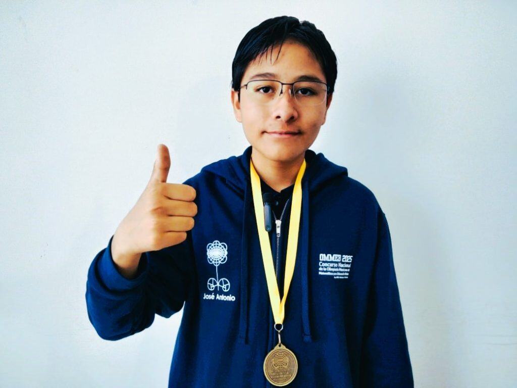 José Antonio Vega Sánchez; conquistó la presea de oro en la Olimpiada Mexicana de Matemáticas para Educación Básica en la etapa nacional 2025