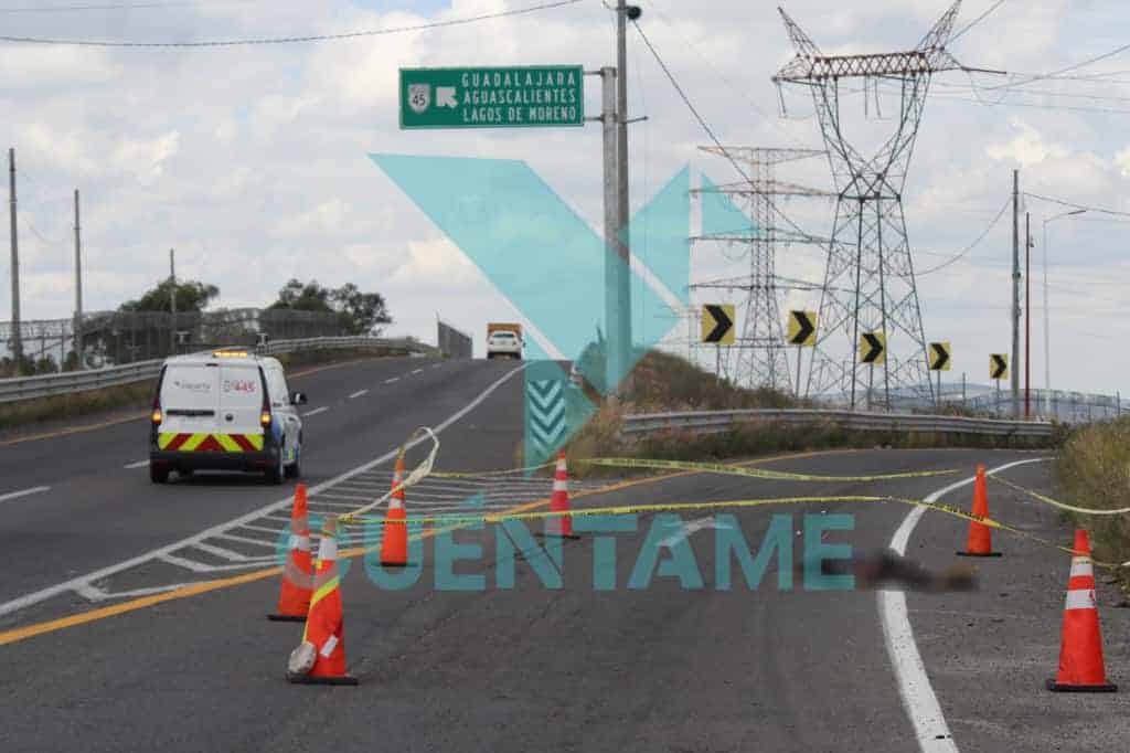 Joven pierde la vida tras ser atropellado en la carretera León–Aguascalientes; responsable huyó del lugar