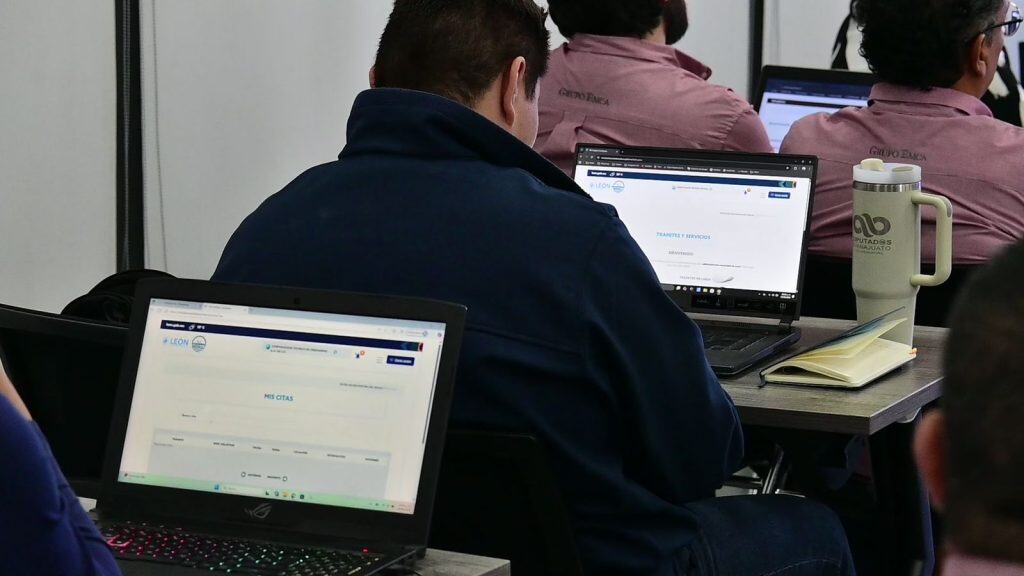 Reconocen al Municipio de León por cumplir en tiempo y forma con obligaciones de transparencia en 2025