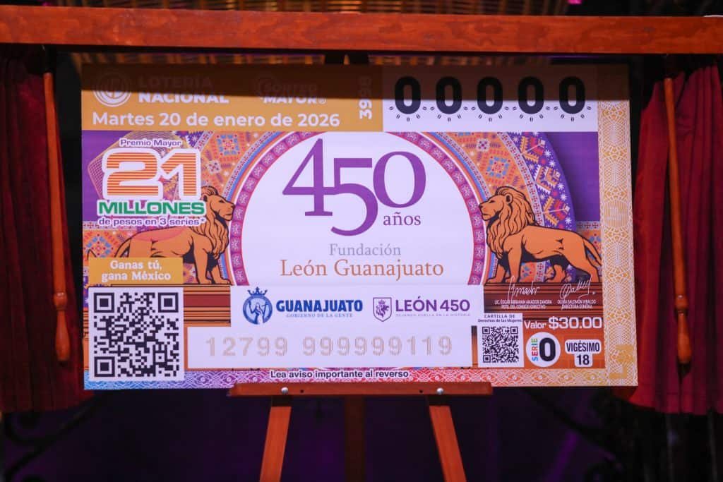 León celebra 450 años… ahora en un billete de lotería que recorre todo México Premio mayor de la lotería de México por 450 años de fundación de León Guanajuato.