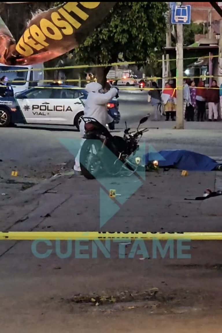 Joven motociclista muere tras derrapar y chocar contra un árbol en ...