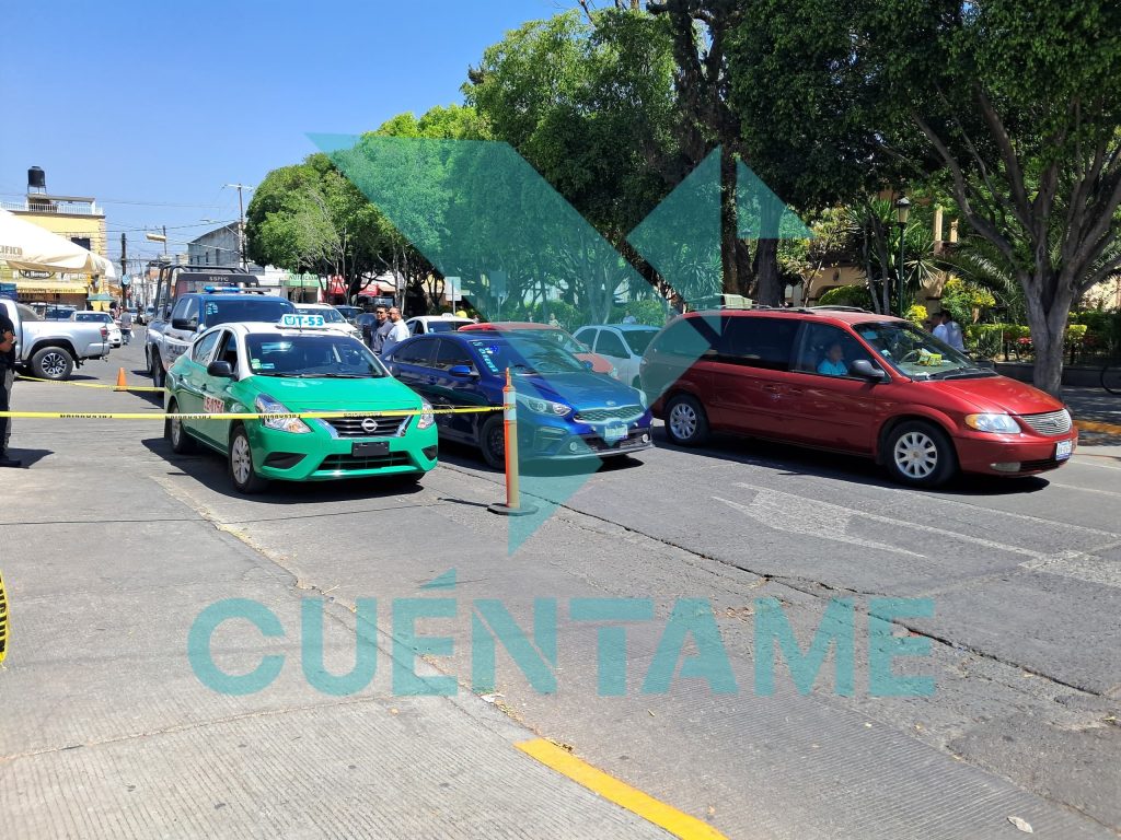 Mujer pierde la vida dentro de taxi en el barrio del Coecillo; viajaba con sus hijas