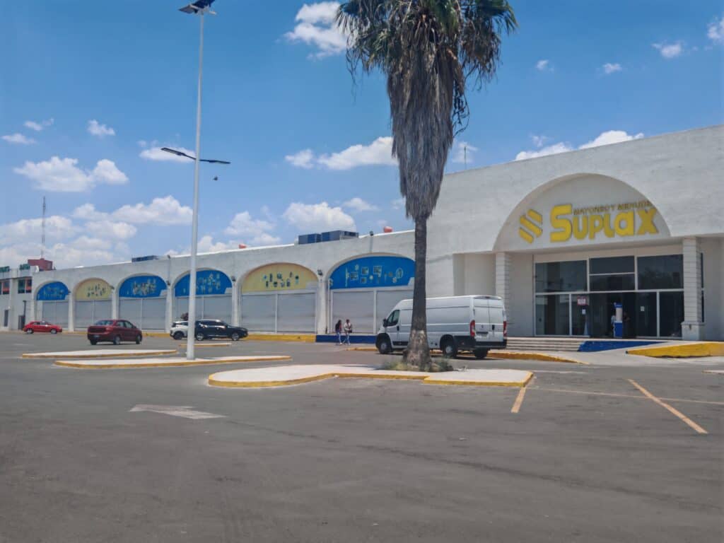 Asegura FGR mega tienda china en León