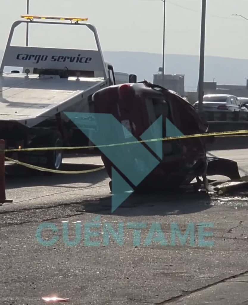 Tragedia en la carretera 45: joven muere tras fuerte choque contra un poste en Silao; otro lucha por su vida