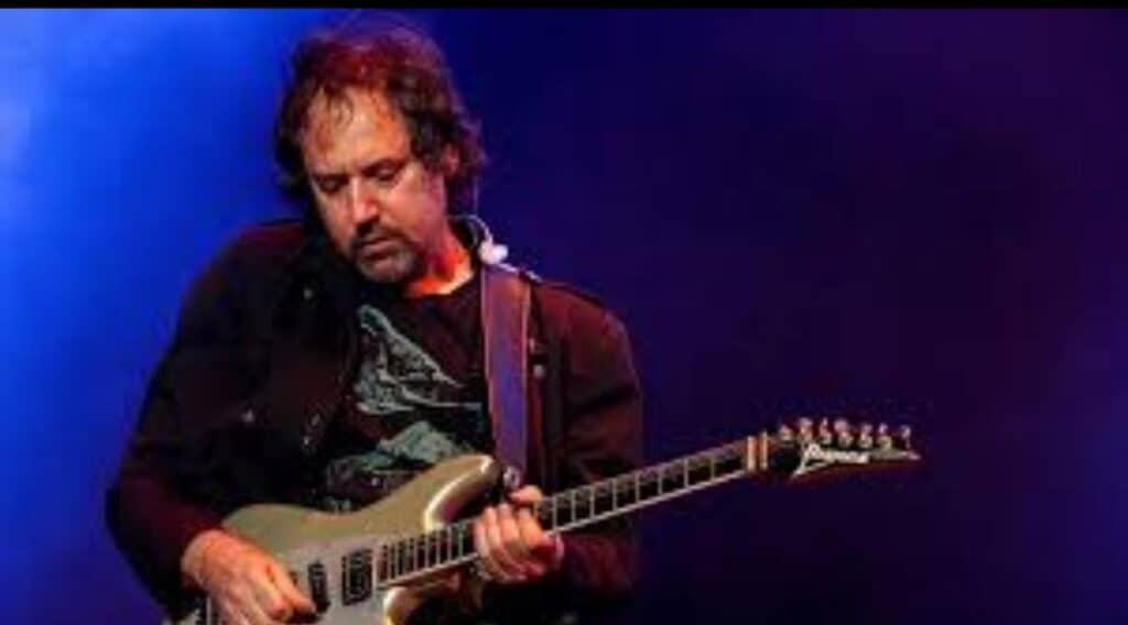 Alejandro Marcovich, leyenda de Caifanes, lucha por su vida