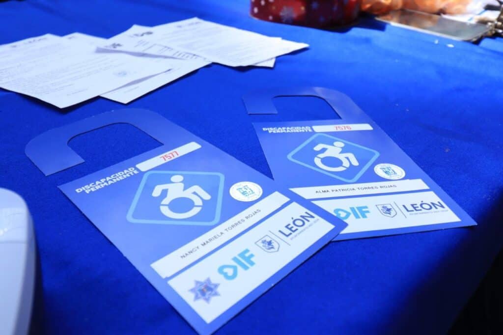 ¡Cuidado con los ganchos falsos! DIF León alerta sobre fraude que afecta a personas con discapacidad y adultos mayores