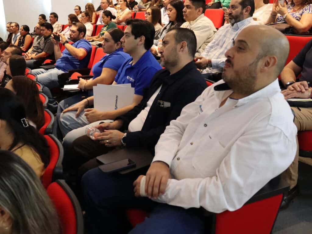 ¿Tu producto podría llegar a los estantes de Chedraui? Capacitan a empresarios de León para dar el salto a grandes cadenas