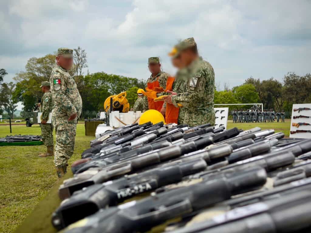 ¡Fuera de las calles! Destruyen casi 84 mil armas, cartuchos y granadas en Guanajuato