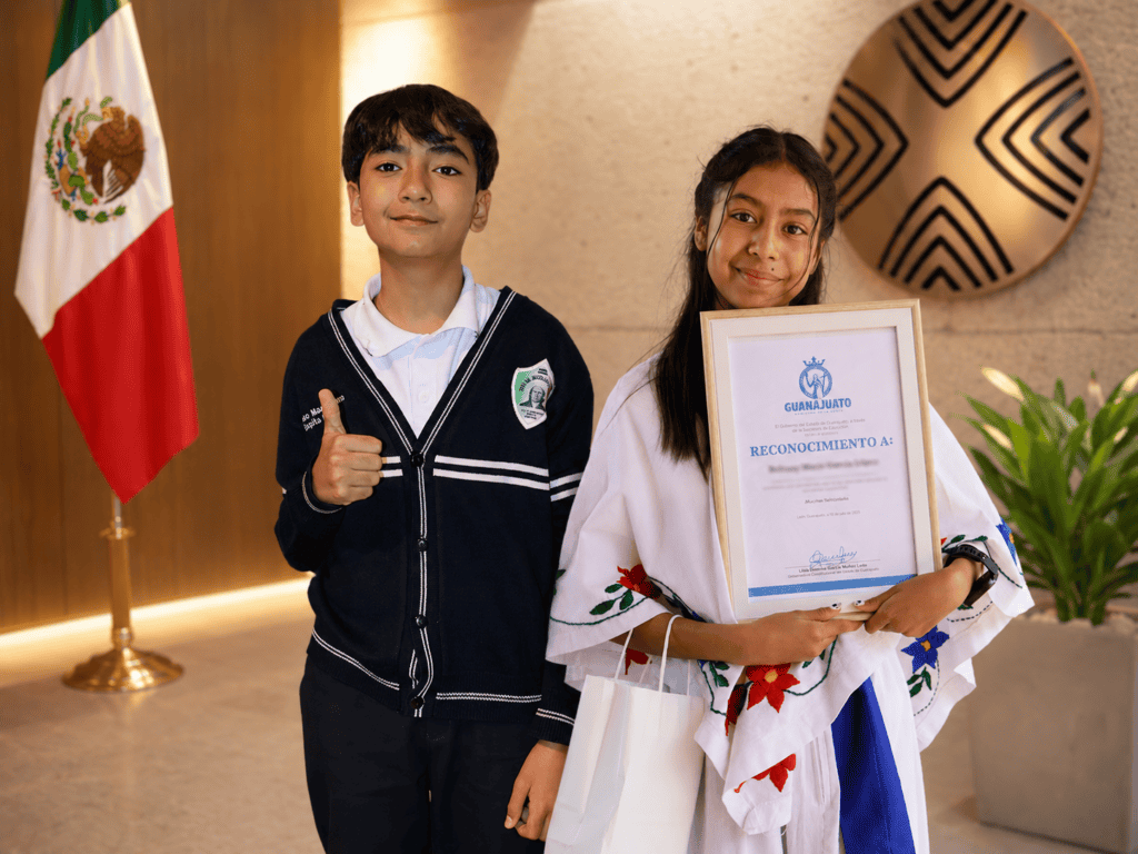 Angelo busca su tercera Olimpiada de Matemáticas y Britany destaca por su excelencia