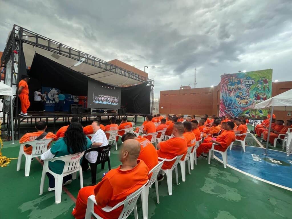 Arte tras las rejas: la Universidad de Guanajuato lleva música y cultura al CERESO de Guanajuato
