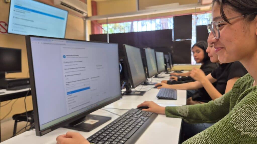 Gobierno de Guanajuato pide a ciudadanos opinar sobre cómo mejorar sus trámites