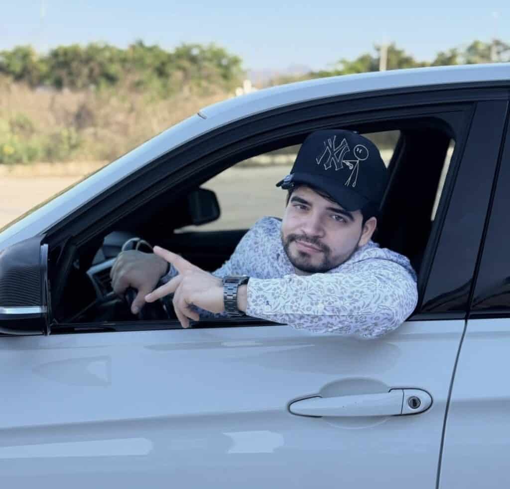 Asesinan al influencer César Gastélum durante transmisión en vivo en Culiacán