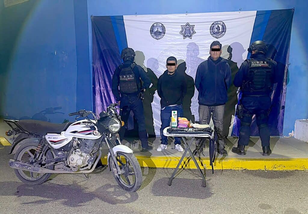 Detienen a dos hombres tras presunto asalto a transeúnte en Silao