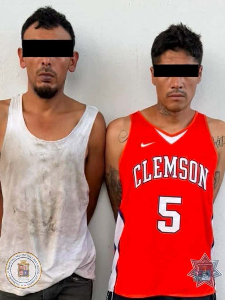 Caen tres hombres tras robos a gasolineras en León; les aseguran armas, droga y más de 108 mil pesos