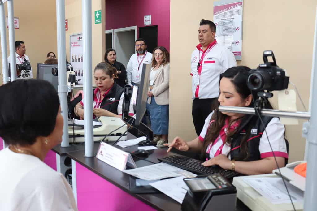 ¡Que no se te pase! INE refuerza módulos en Guanajuato para renovar tu credencial