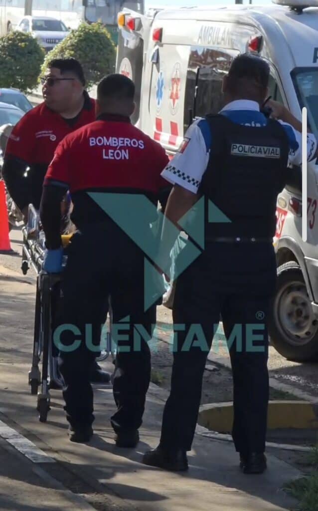 Choque entre dos camiones deja al menos ocho lesionados en León; entre ellos, dos embarazadas