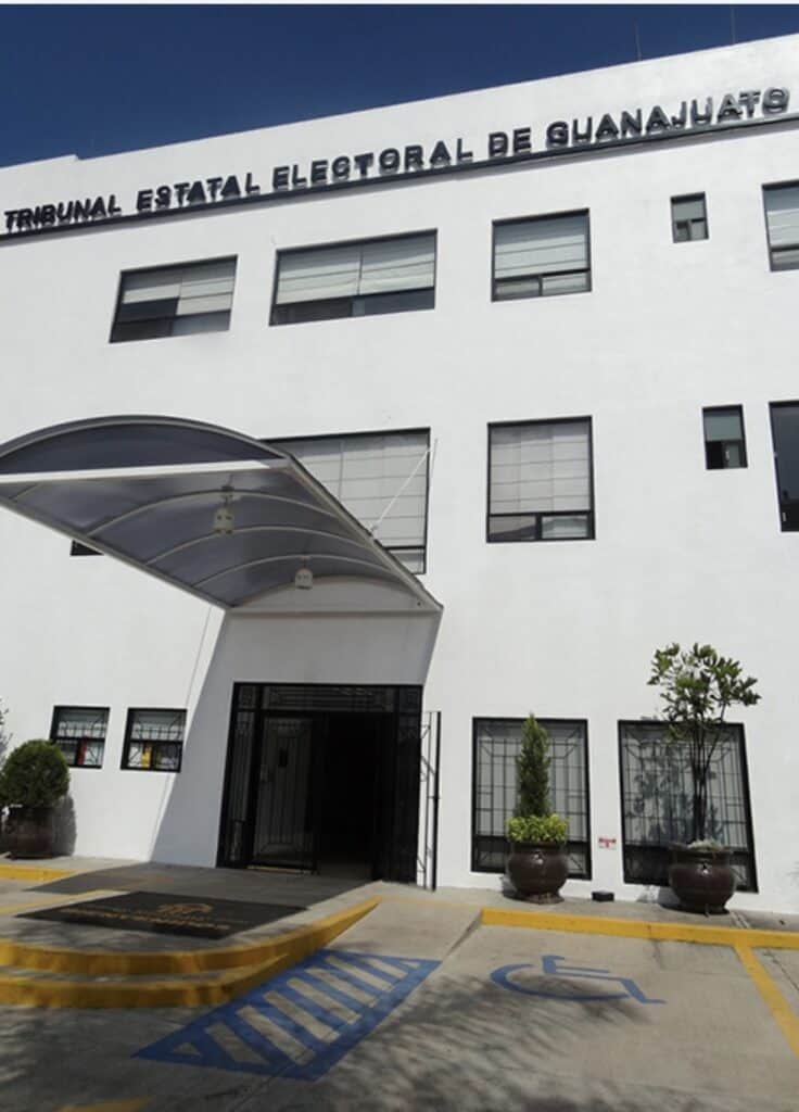 Piden que un tribunal federal revise la eliminación de candidaturas exclusivas para mujeres en 13 municipios de Guanajuato