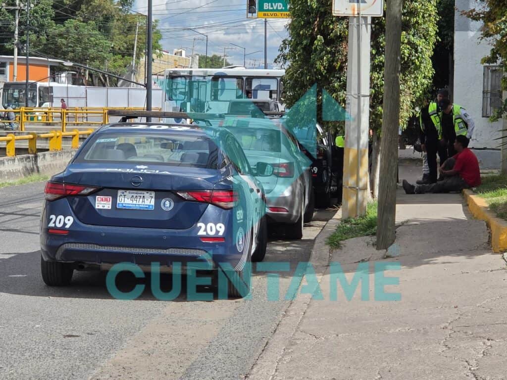 Motociclista pierde una pierna tras intentar ganarle el paso al tren en León