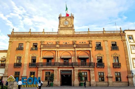León va contra la discriminación: habrá apoyo a víctimas y 100 comercios libres de rechazo