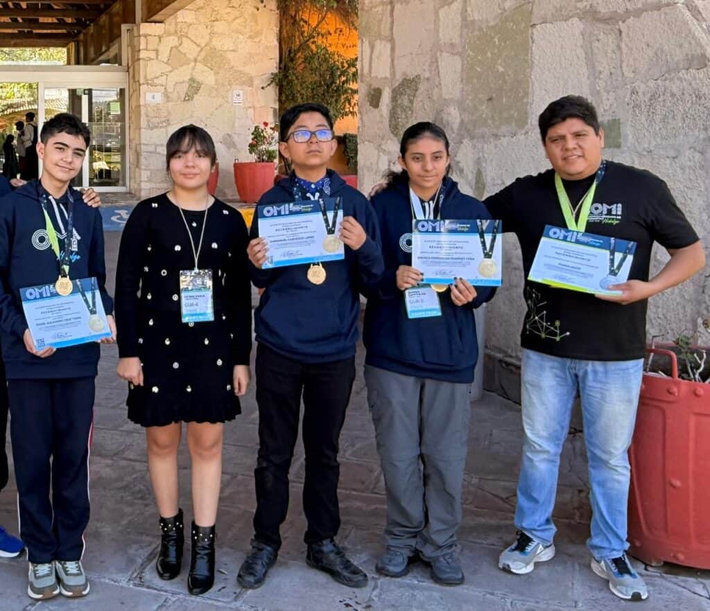 ¡Talento guanajuatense conquista la Olimpiada Mexicana de Informática! Gana tres medallas de oro y el primer lugar nacional